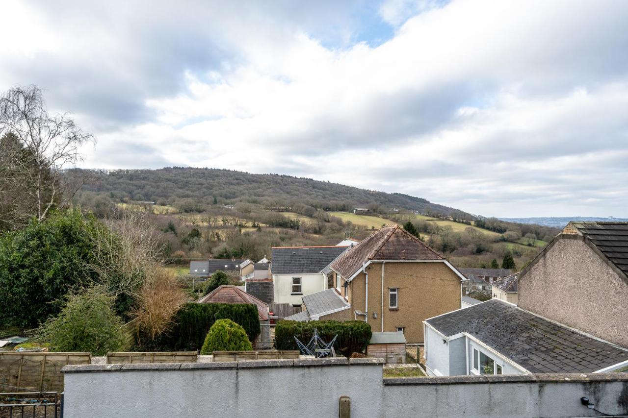 The New Lodge Pontardawe ภายนอก รูปภาพ